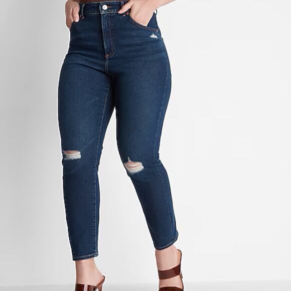 Express Slim Super High Rise Dark Wash with Tears at Knee Size 6S - Picture 2 of 8